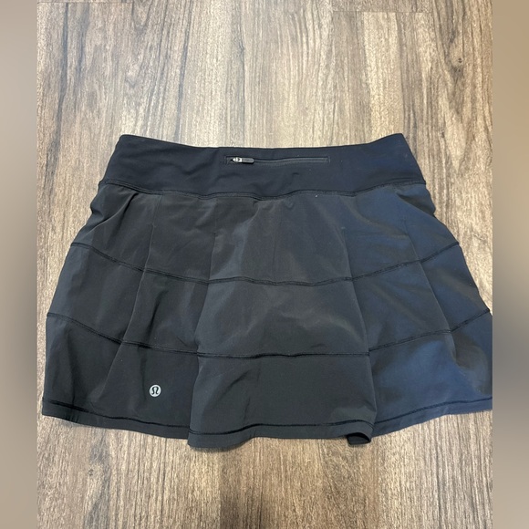 Size 8 Tall Lululemon Skort - Picture 1 of 3